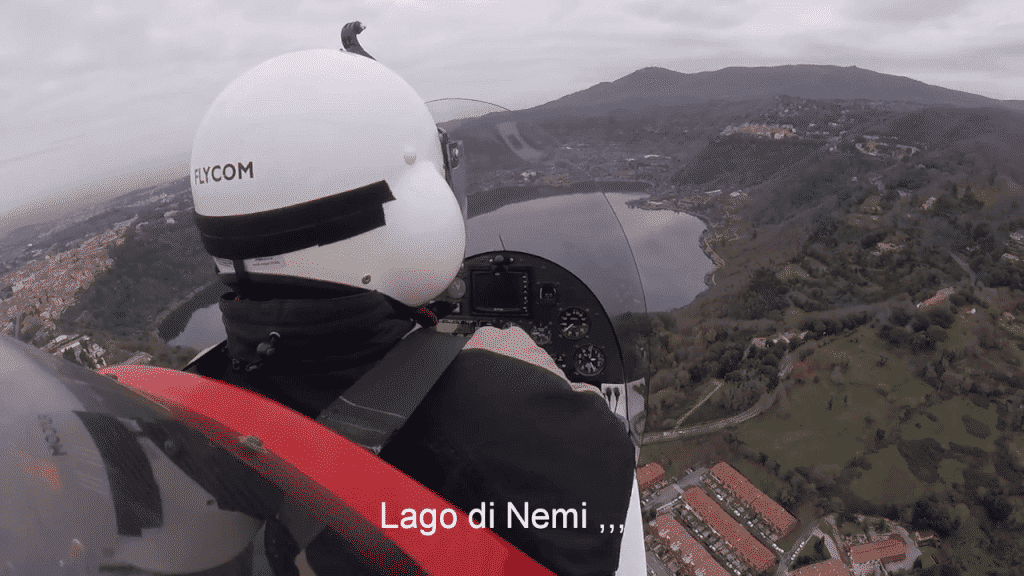 Volo sopra i laghi romani