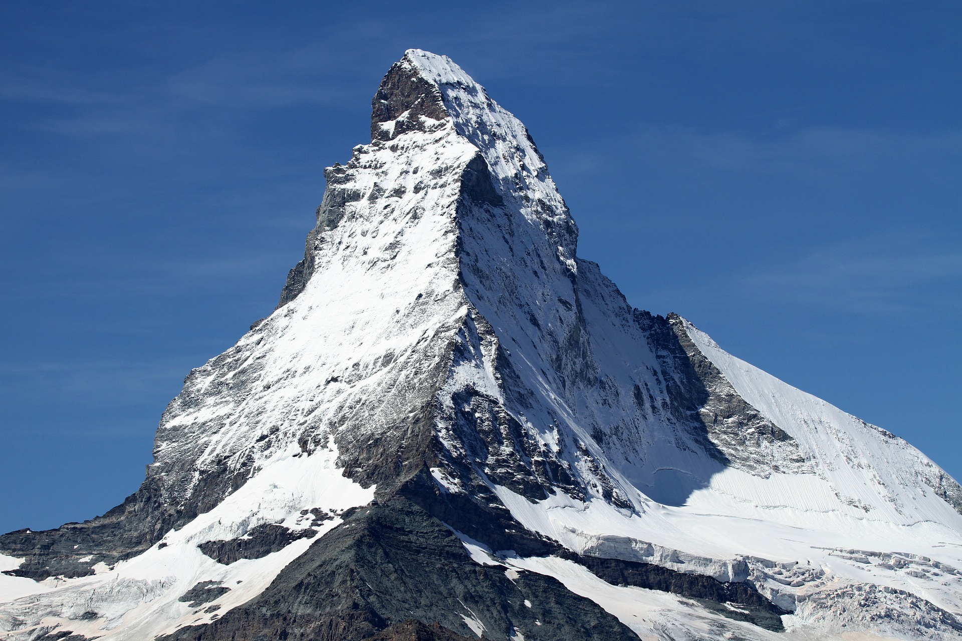 Let až na Matterhorn ve výšce 12 000 stop